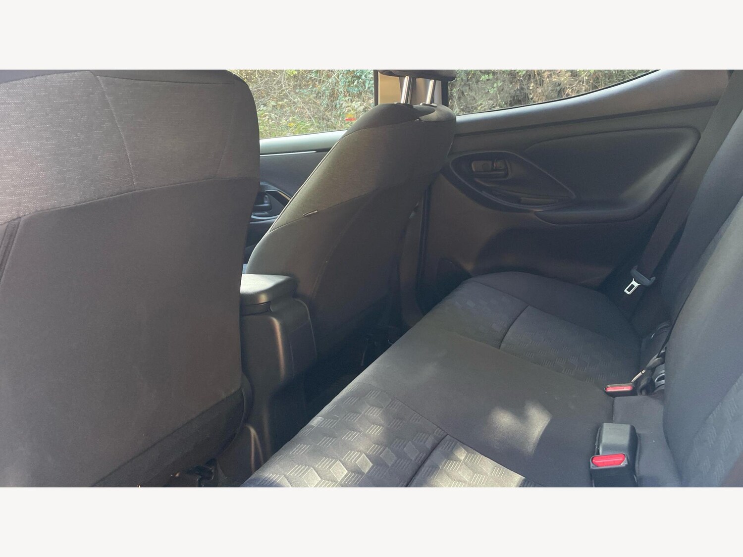 Used Toyota Yaris 2024 for sale - 75838970: Photo 15