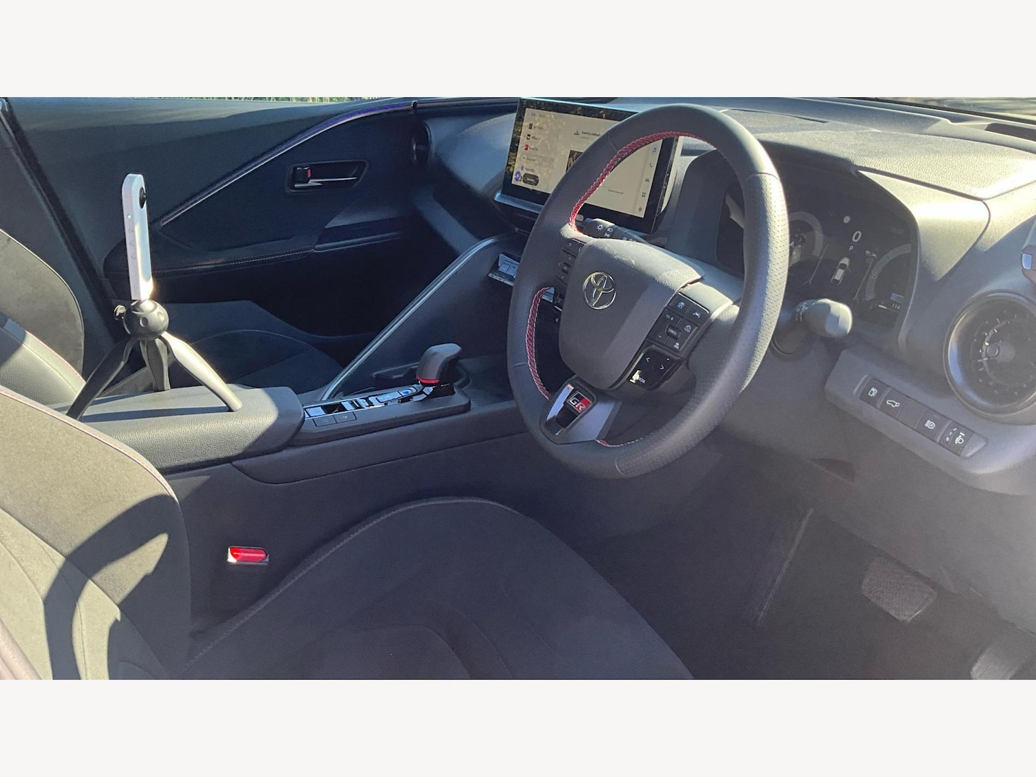 Used Toyota C-HR 2024 for sale - 76020691: Photo 13