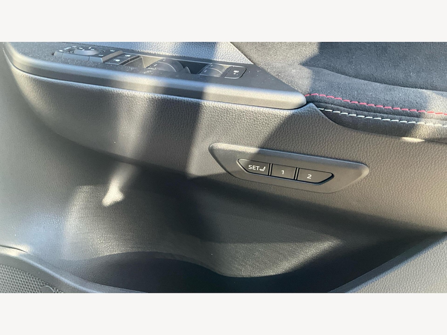 Used Toyota C-HR 2024 for sale - 76020691: Photo 35