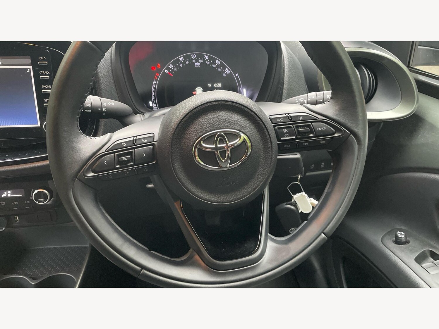Used Toyota Aygo X 2023 for sale - 76094348: Photo 10
