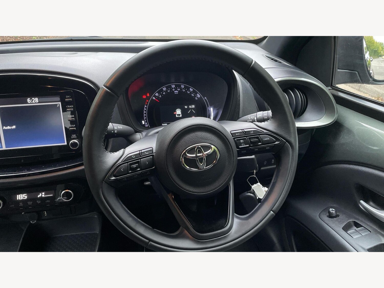 Used Toyota Aygo X 2023 for sale - 76094348: Photo 8