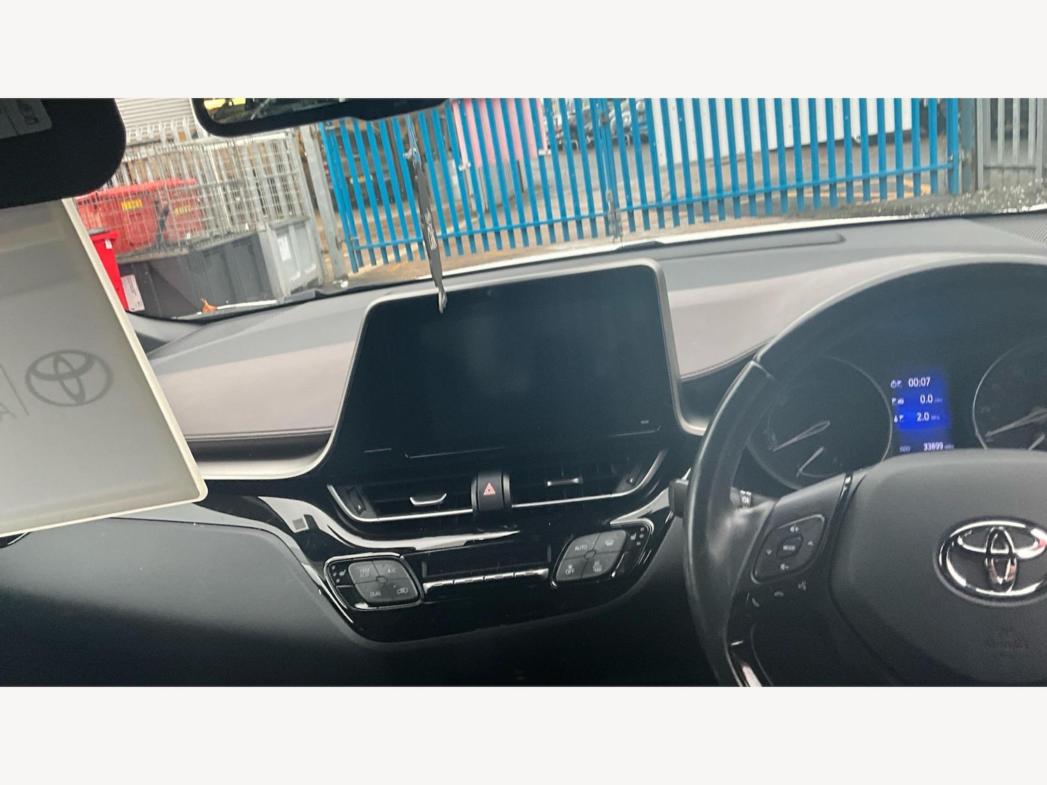 Used Toyota C-HR 2019 for sale - 76700767: Photo 7