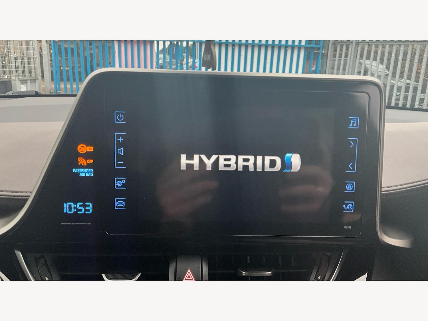 Used Toyota C-HR 2019 for sale - 76700767: Photo 9