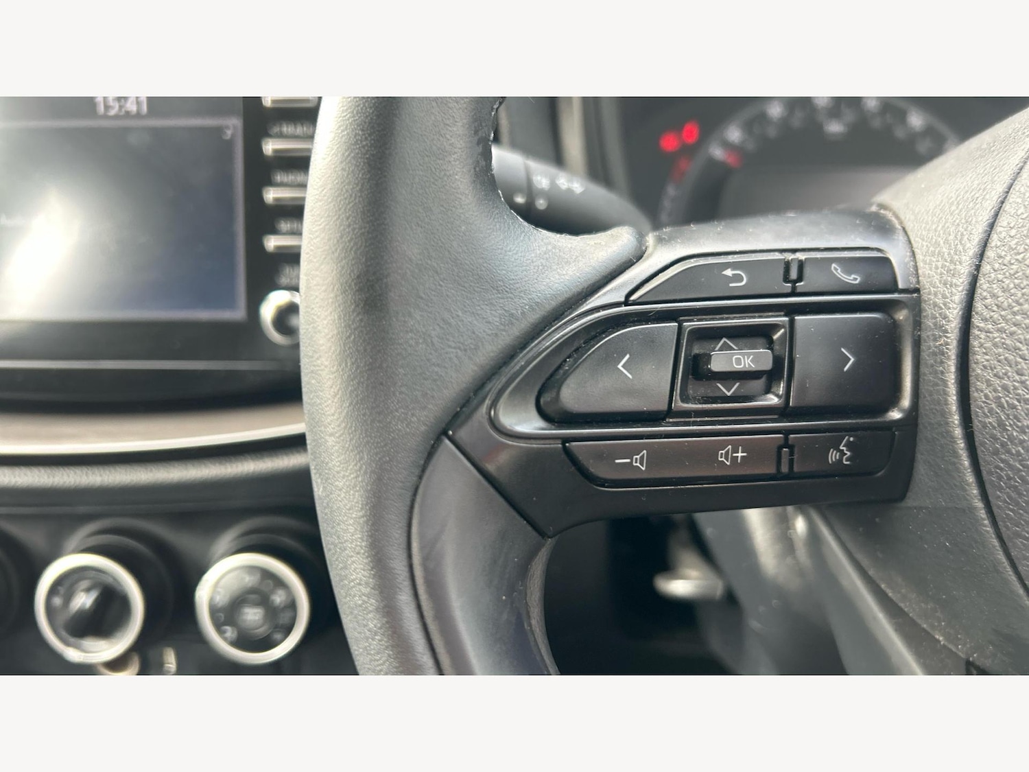 Used Toyota Aygo X 2023 for sale - 77290698: Photo 29