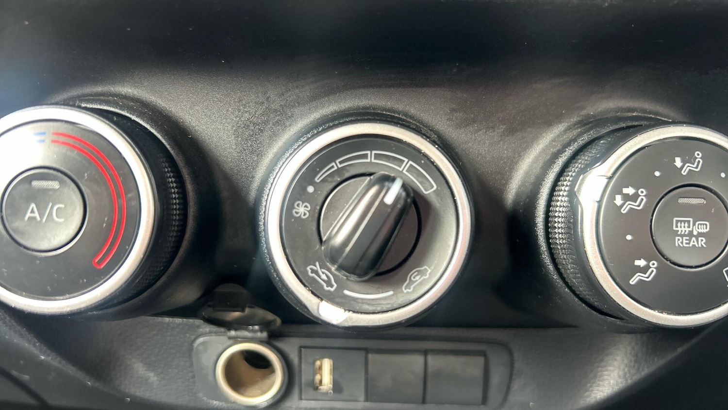 Used Toyota Aygo X 2023 for sale - 77290698: Photo 34