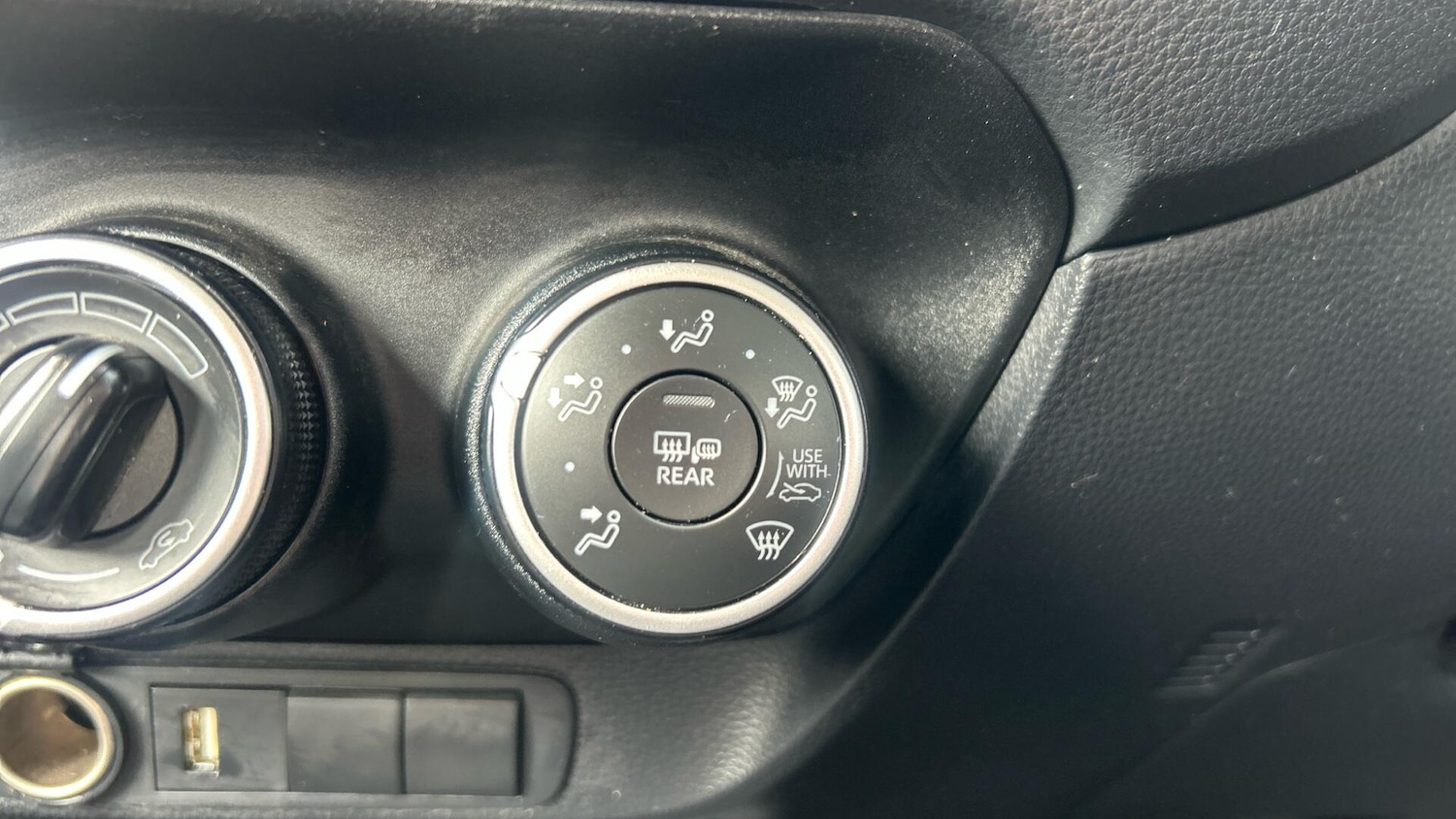 Used Toyota Aygo X 2023 for sale - 77637380: Photo 33