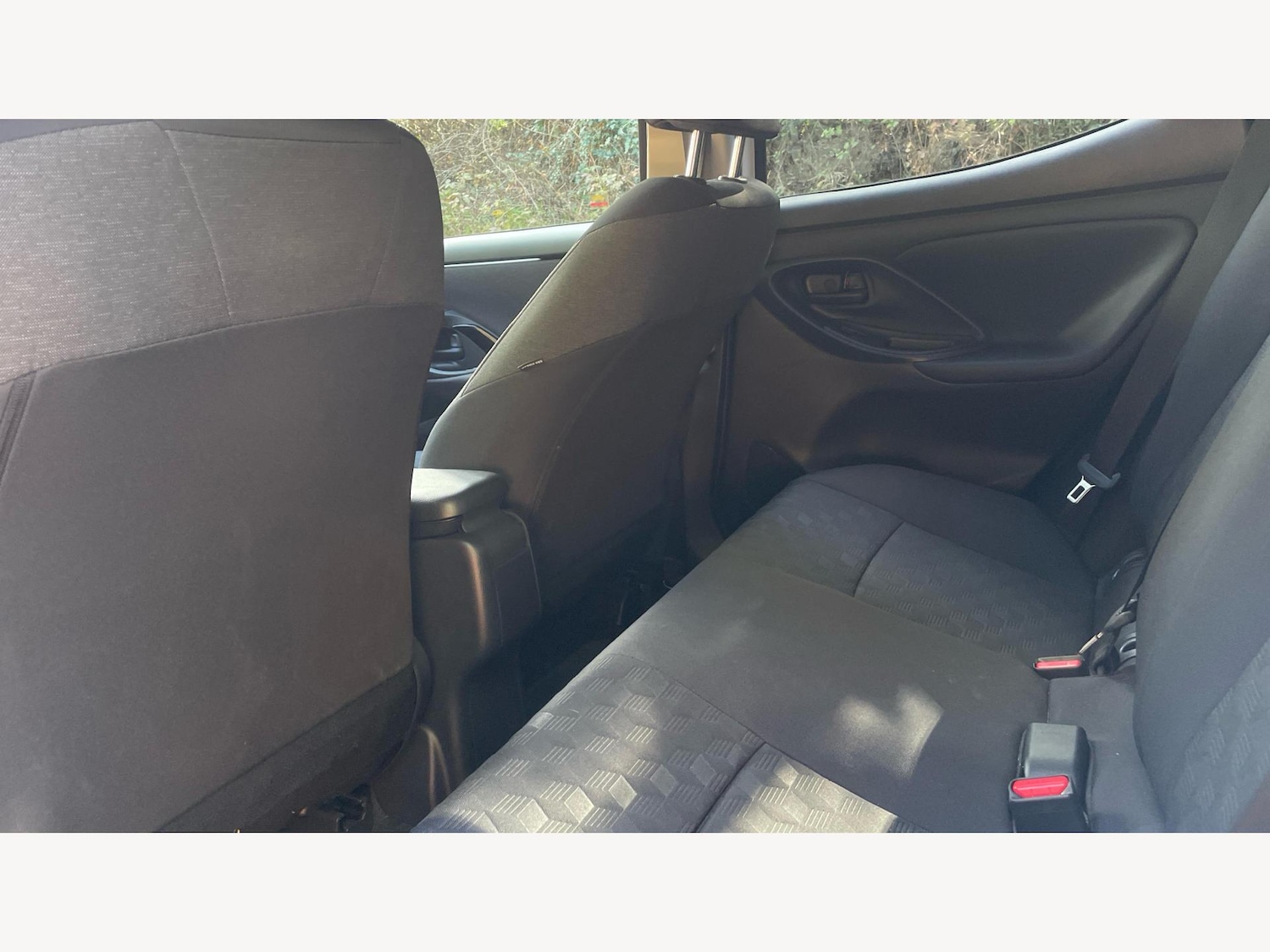 Used Toyota Yaris 2024 for sale - 77564954: Photo 15