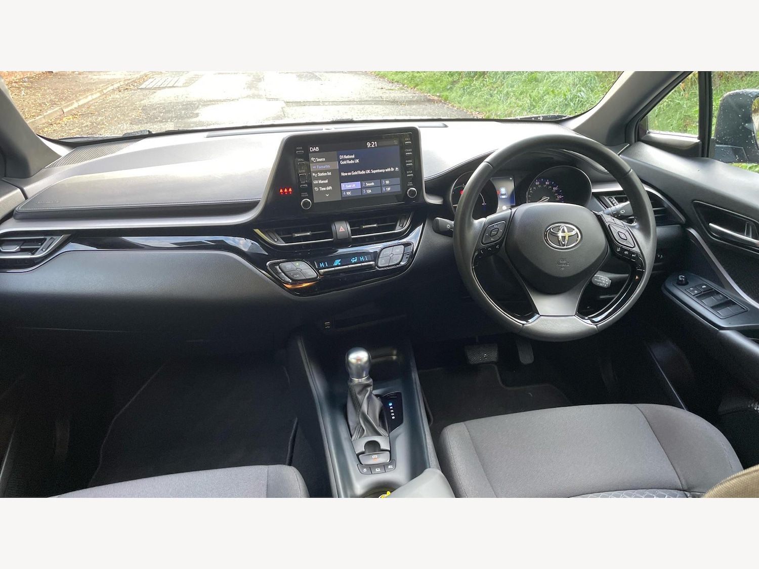 Used Toyota C-HR 2022 for sale - 77143773: Photo 7