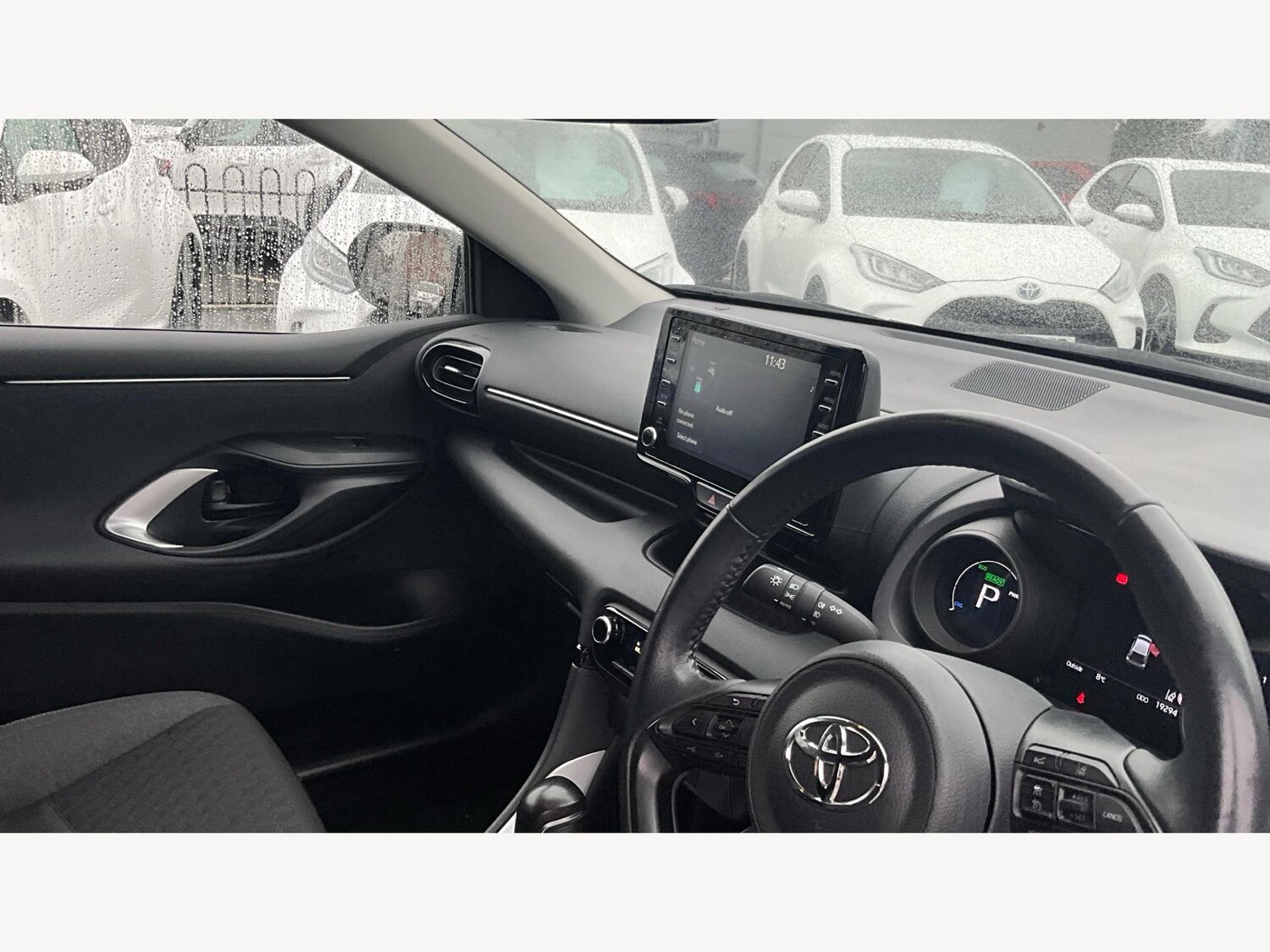 Used Toyota Yaris 2022 for sale - 77411849: Photo 31