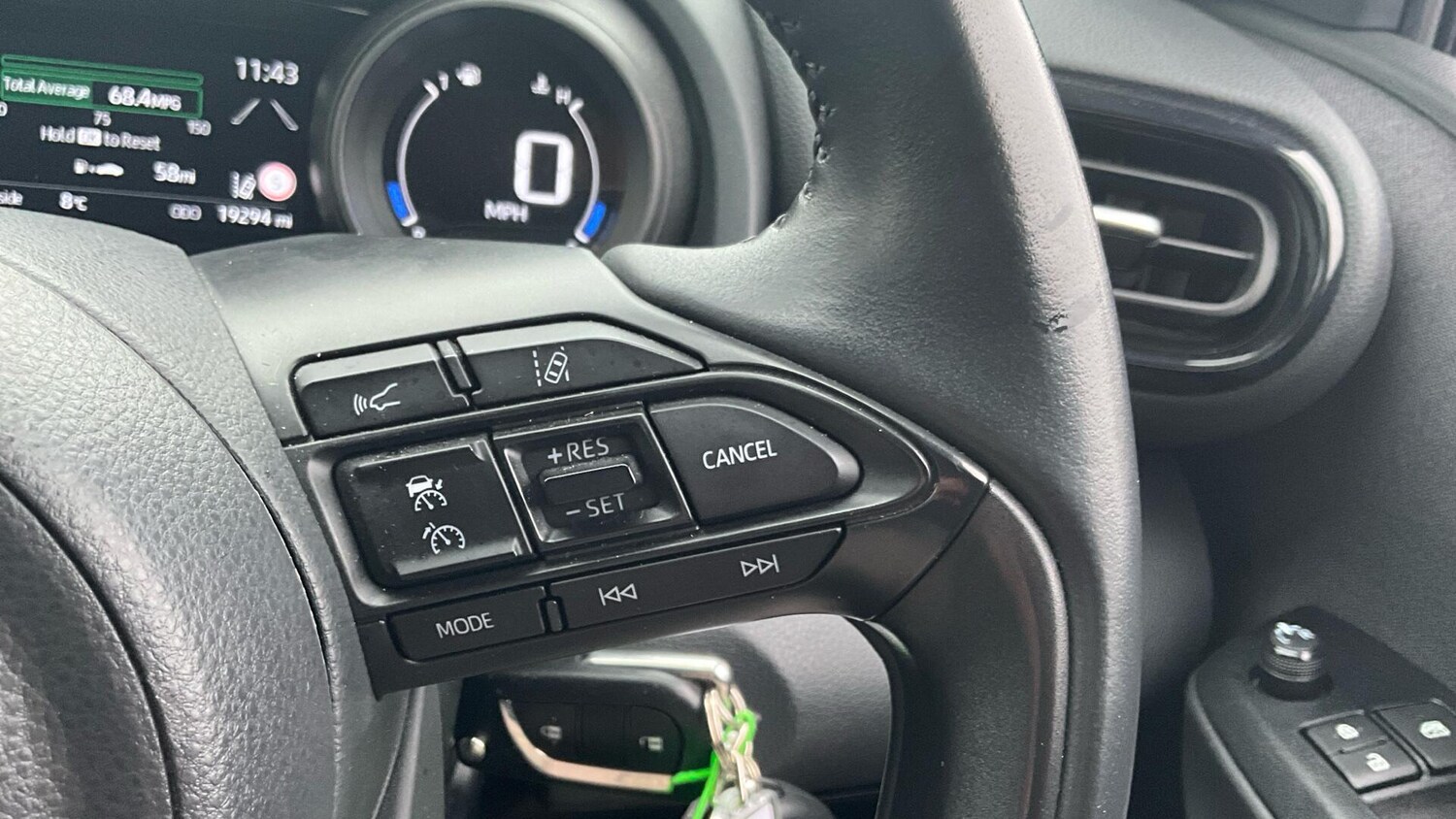 Used Toyota Yaris 2022 for sale - 77411849: Photo 33