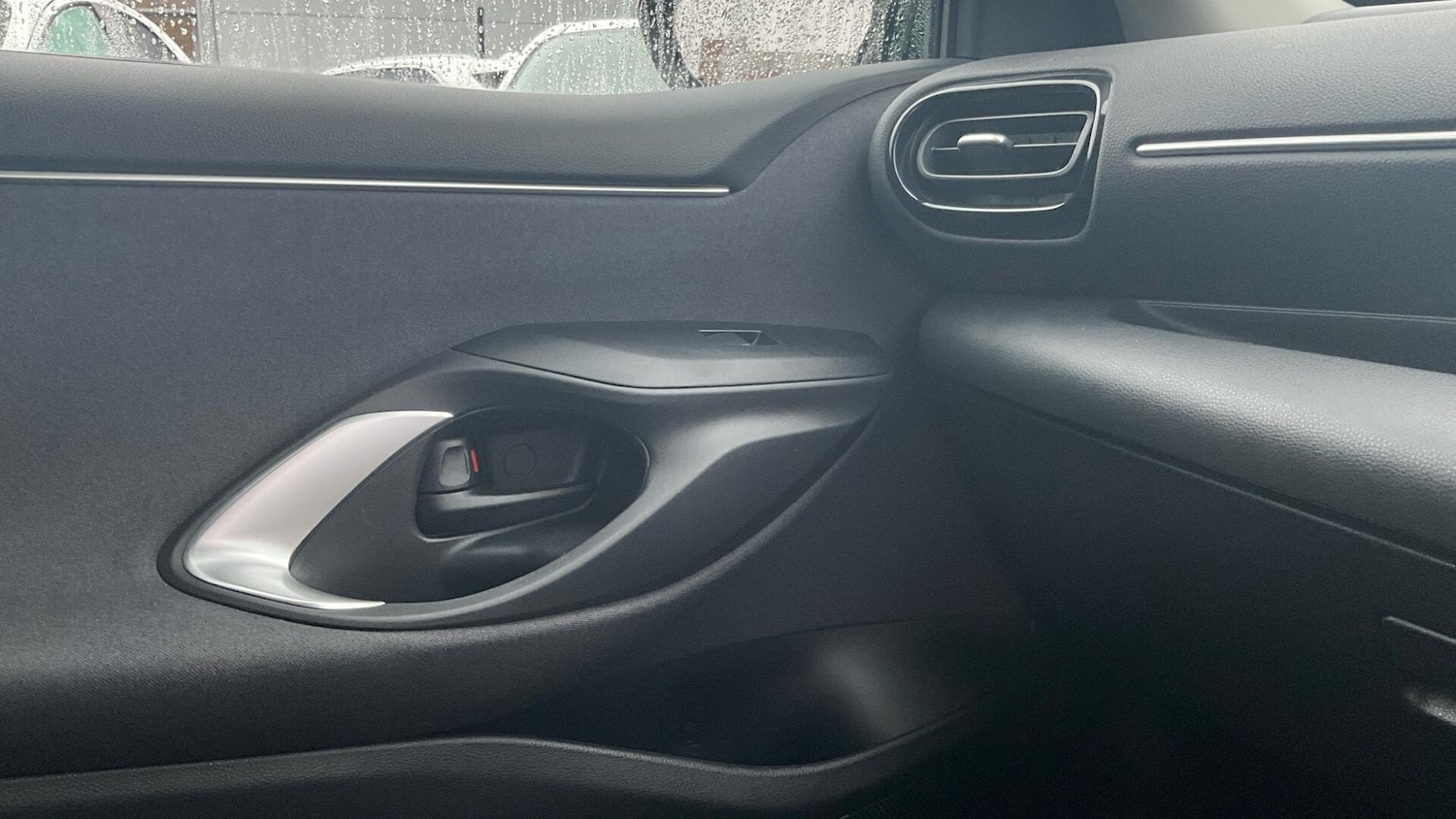 Used Toyota Yaris 2022 for sale - 77411849: Photo 39