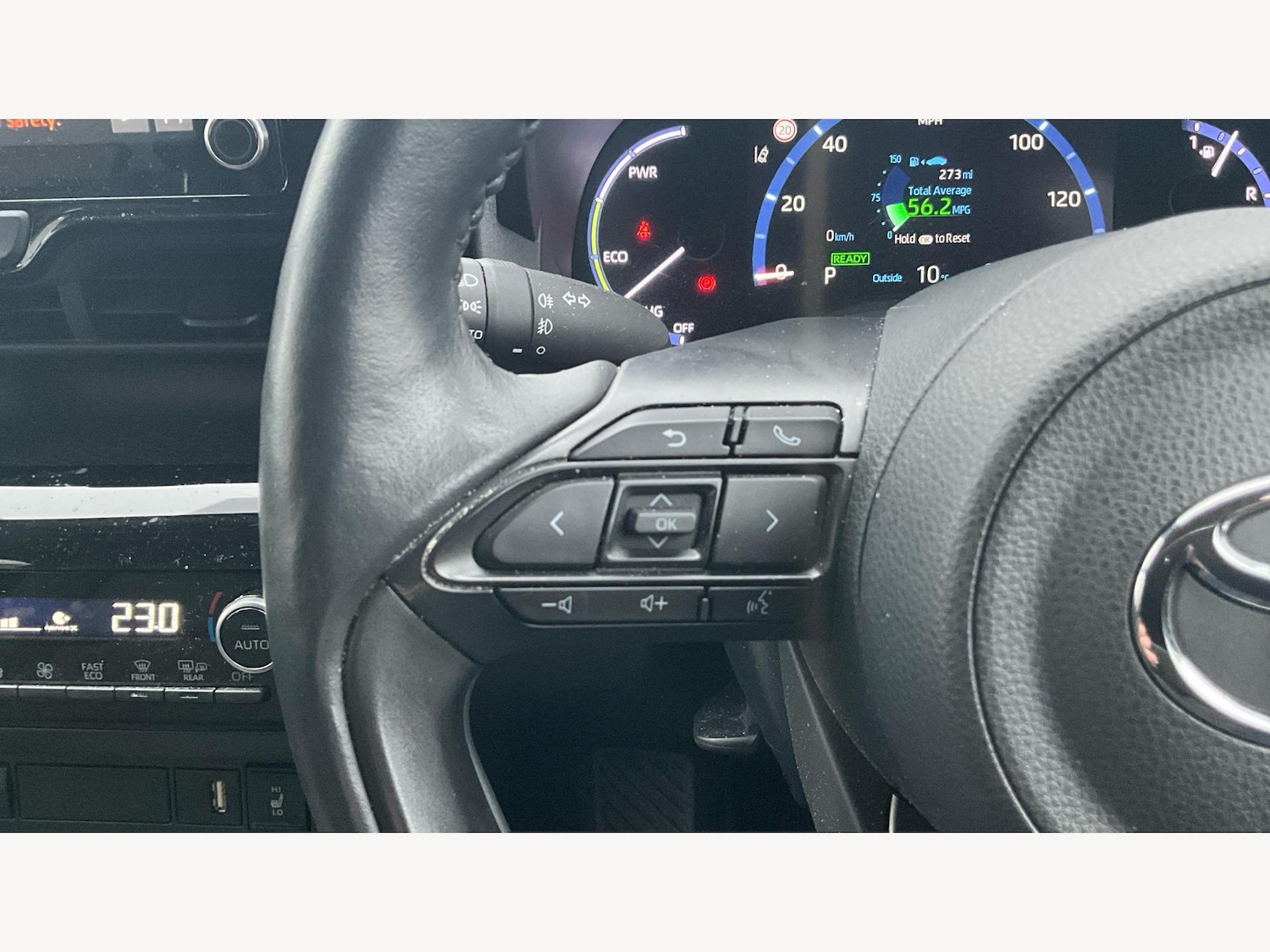 Used Toyota Yaris Cross 2022 for sale - 77524427: Photo 30