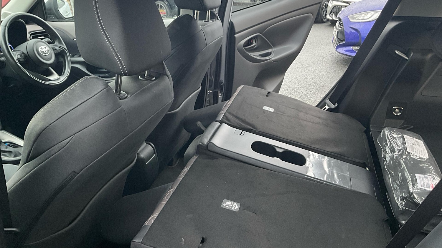 Used Toyota Yaris Cross 2022 for sale - 77524427: Photo 38