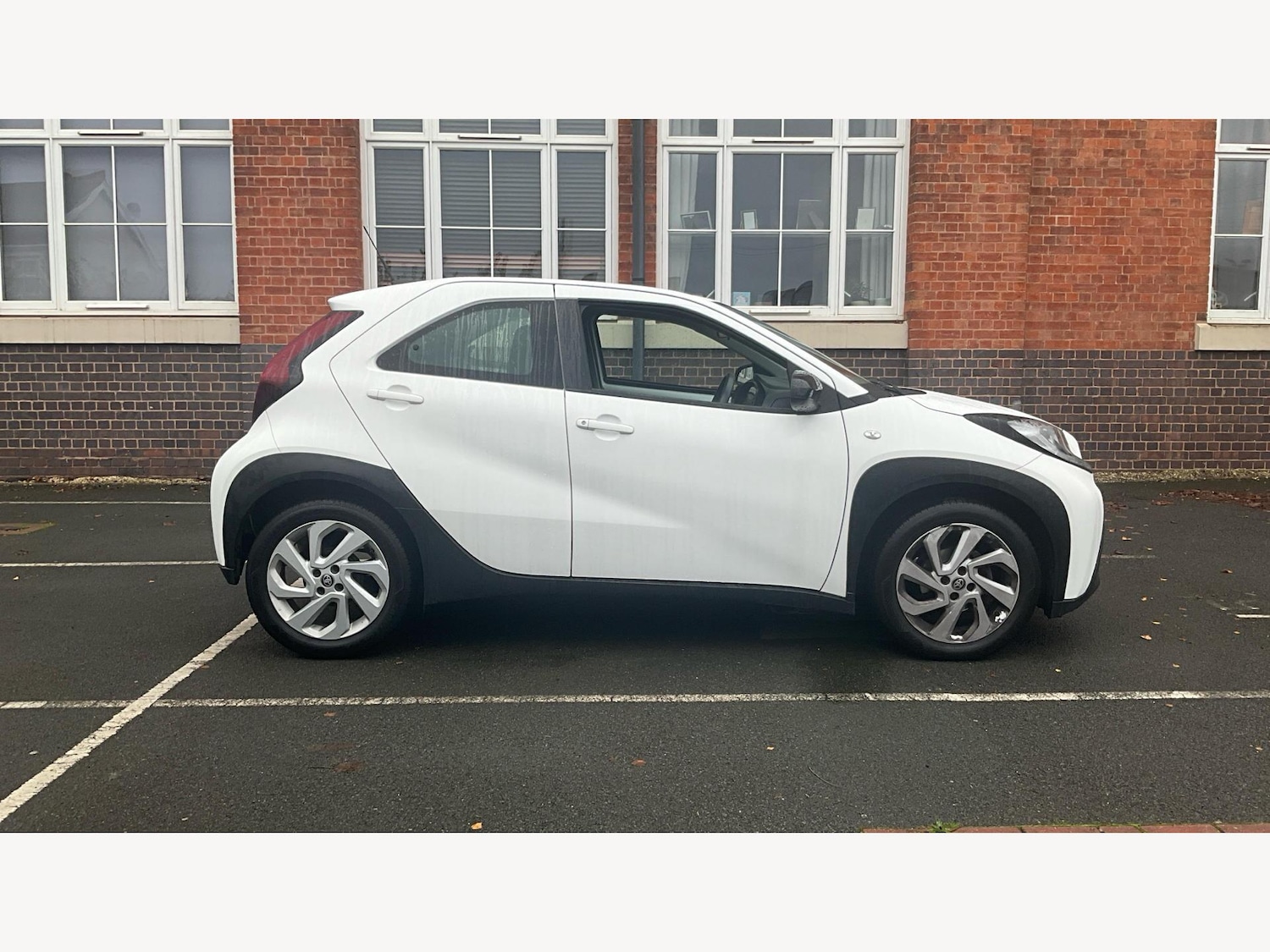 Used Toyota Aygo X for sale - 76701281: Photo 18