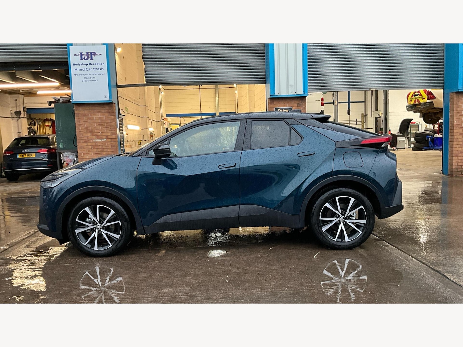 Used Toyota C-HR 2025 for sale - 77143666: Photo 19