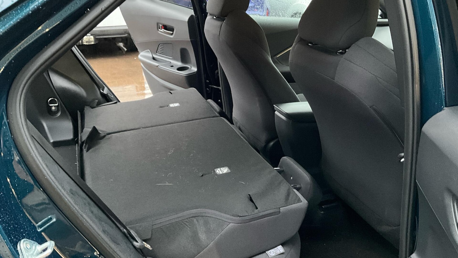 Used Toyota C-HR 2025 for sale - 77143666: Photo 32