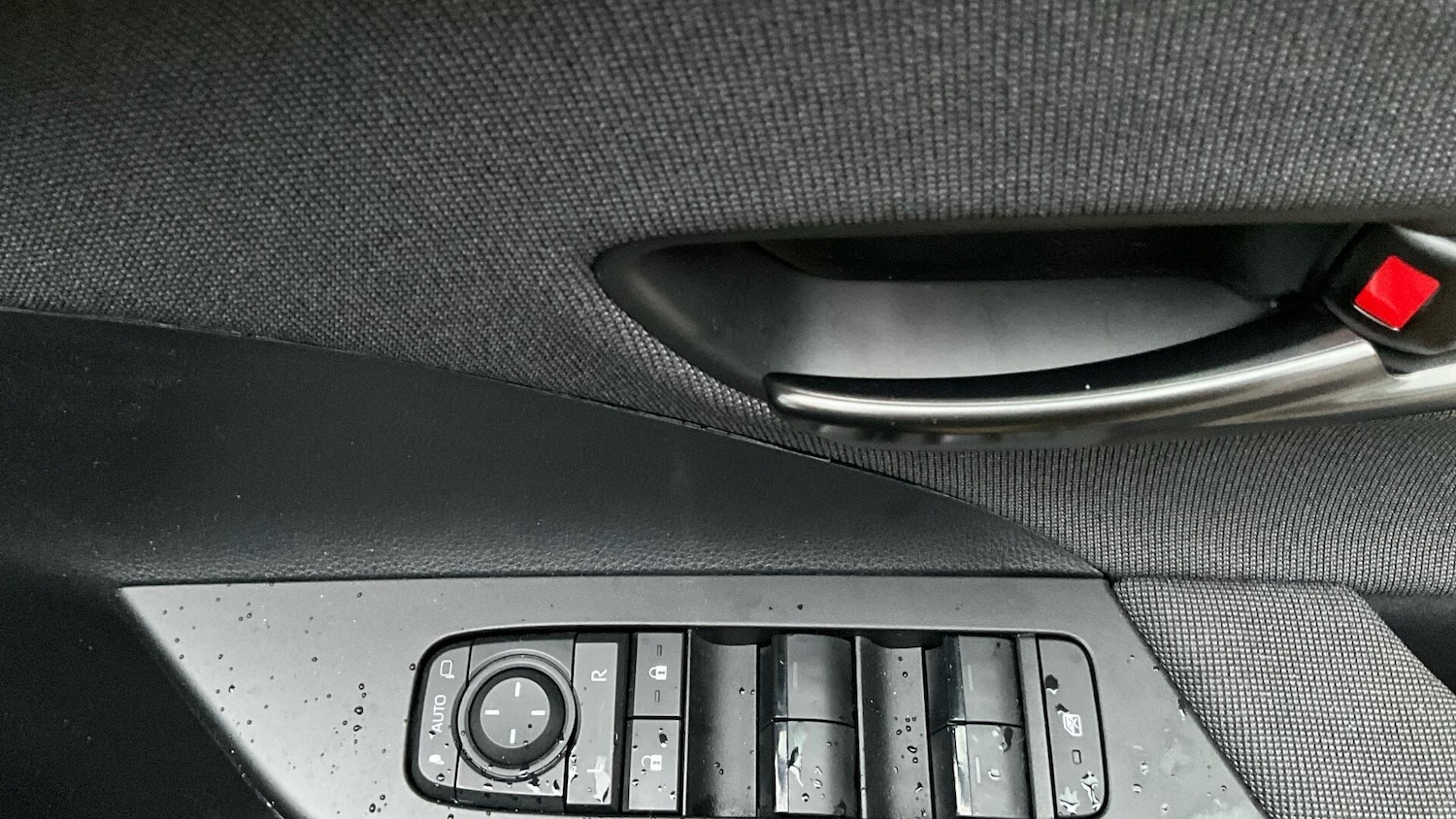 Used Toyota C-HR 2025 for sale - 77143666: Photo 36