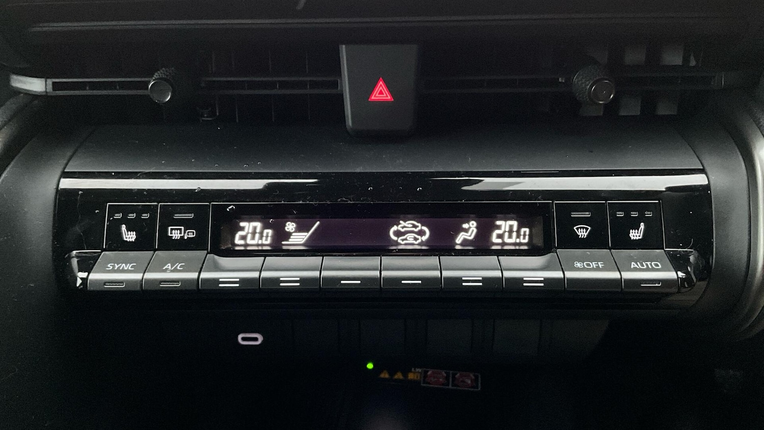 Used Toyota C-HR 2025 for sale - 77143666: Photo 41