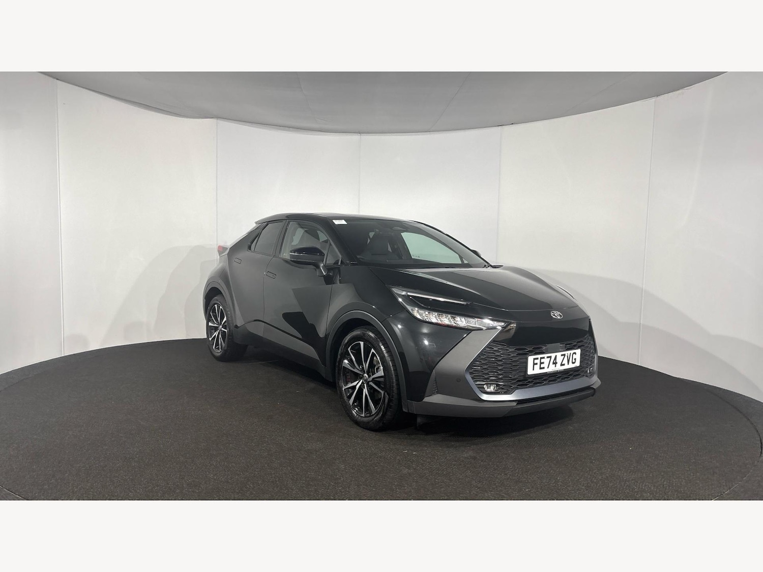 Used Toyota C-HR 2024 for sale - 76360757: Photo 1