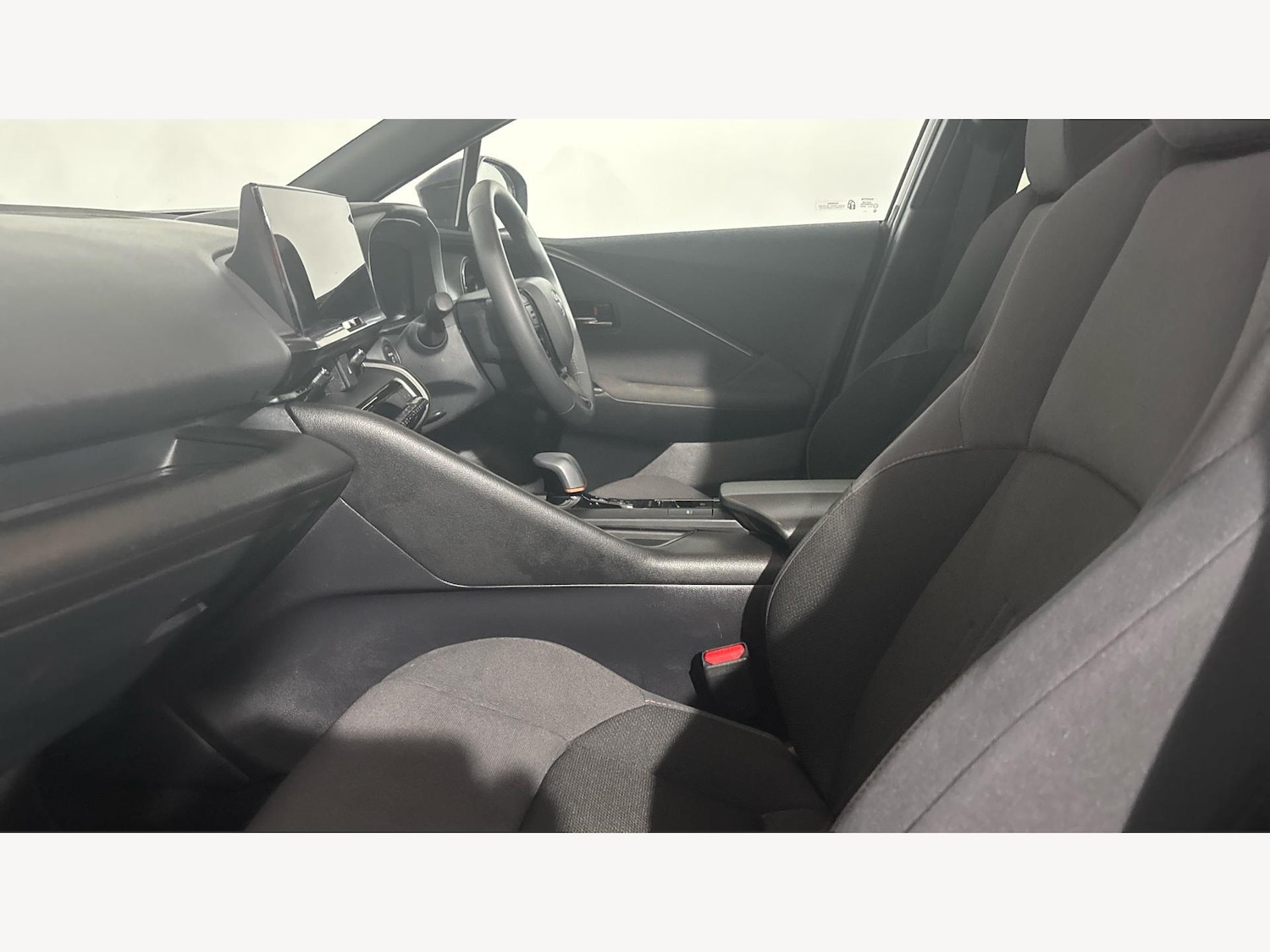 Used Toyota C-HR 2024 for sale - 76360757: Photo 12