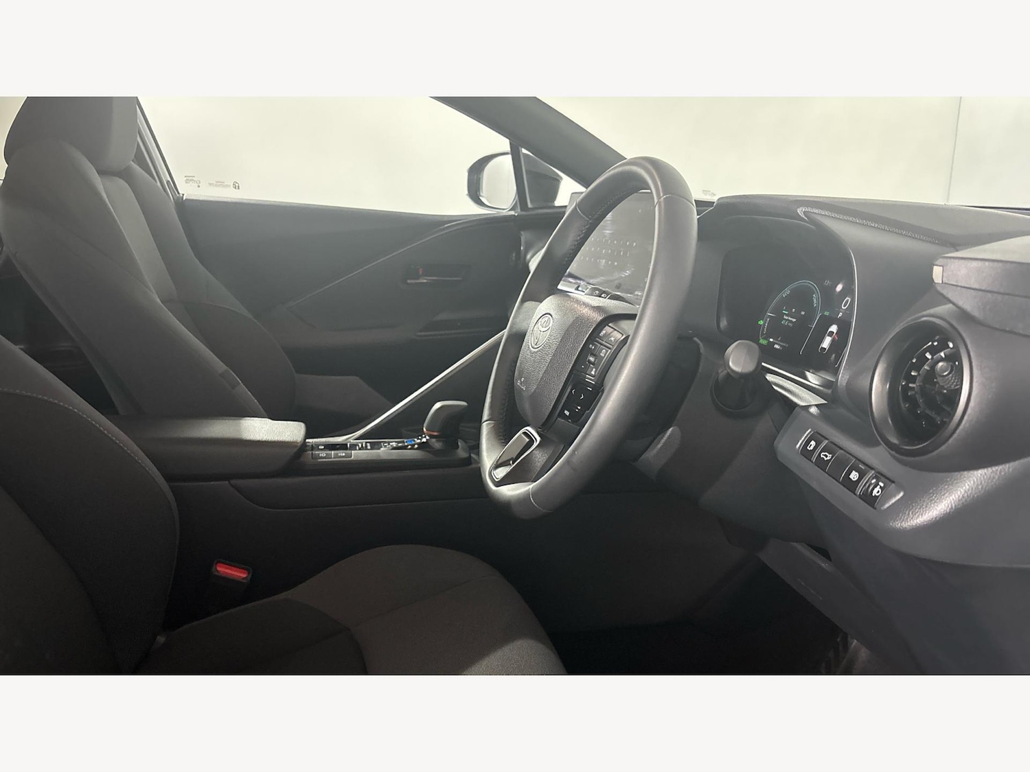 Used Toyota C-HR 2024 for sale - 76360757: Photo 13
