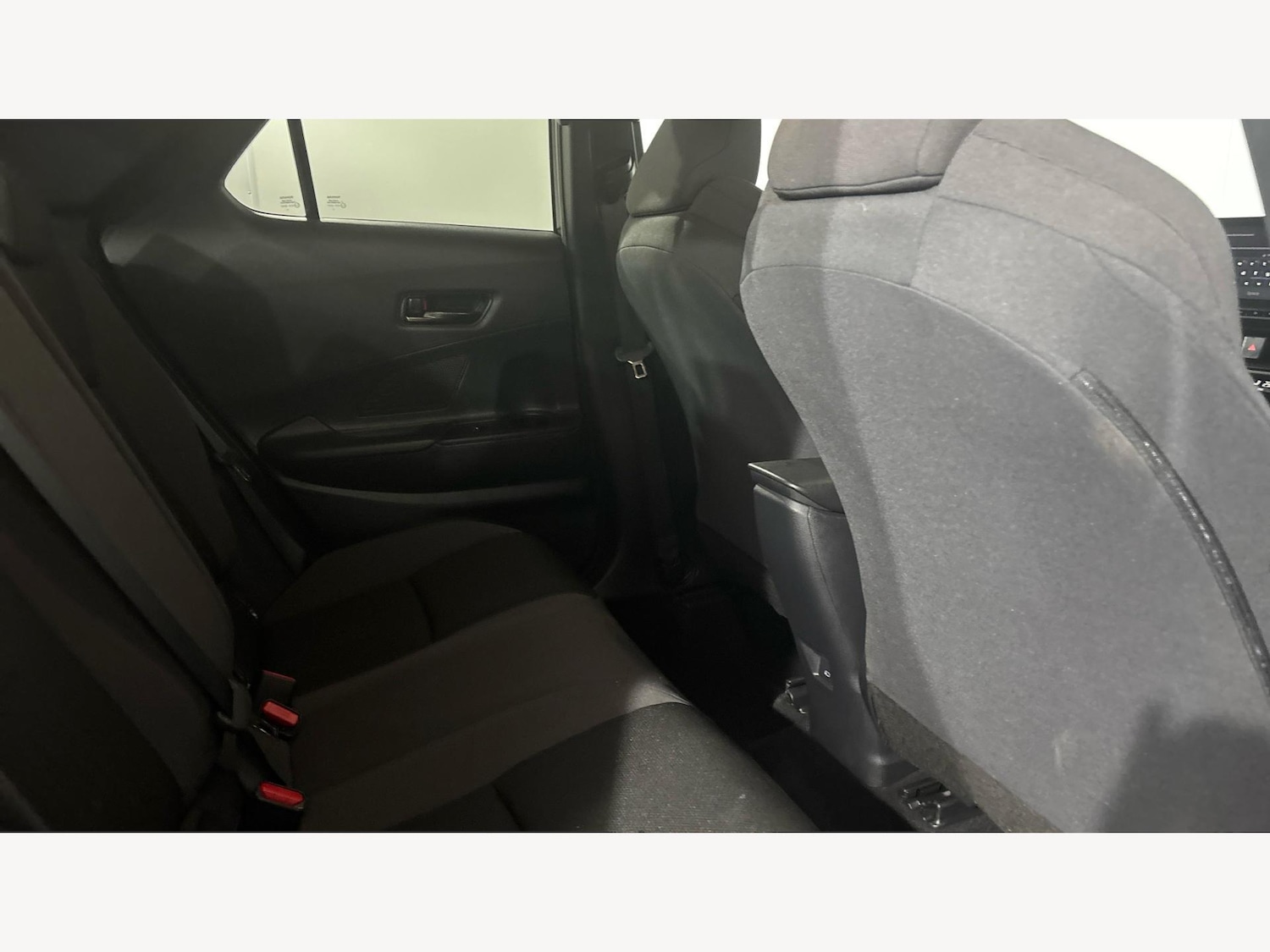 Used Toyota C-HR 2024 for sale - 76360757: Photo 14