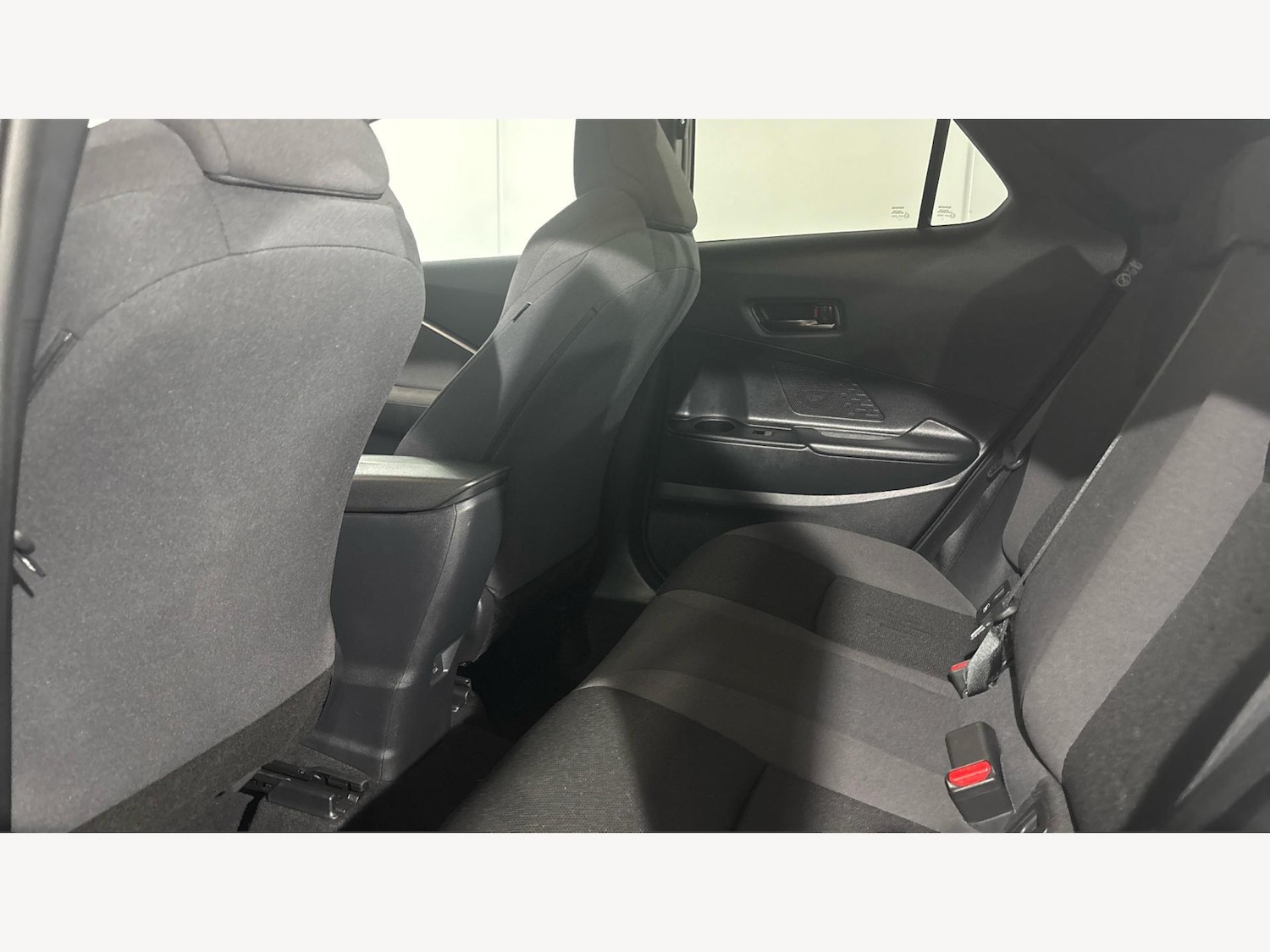 Used Toyota C-HR 2024 for sale - 76360757: Photo 15