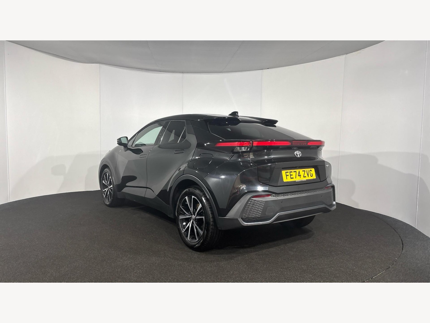 Used Toyota C-HR 2024 for sale - 76360757: Photo 6