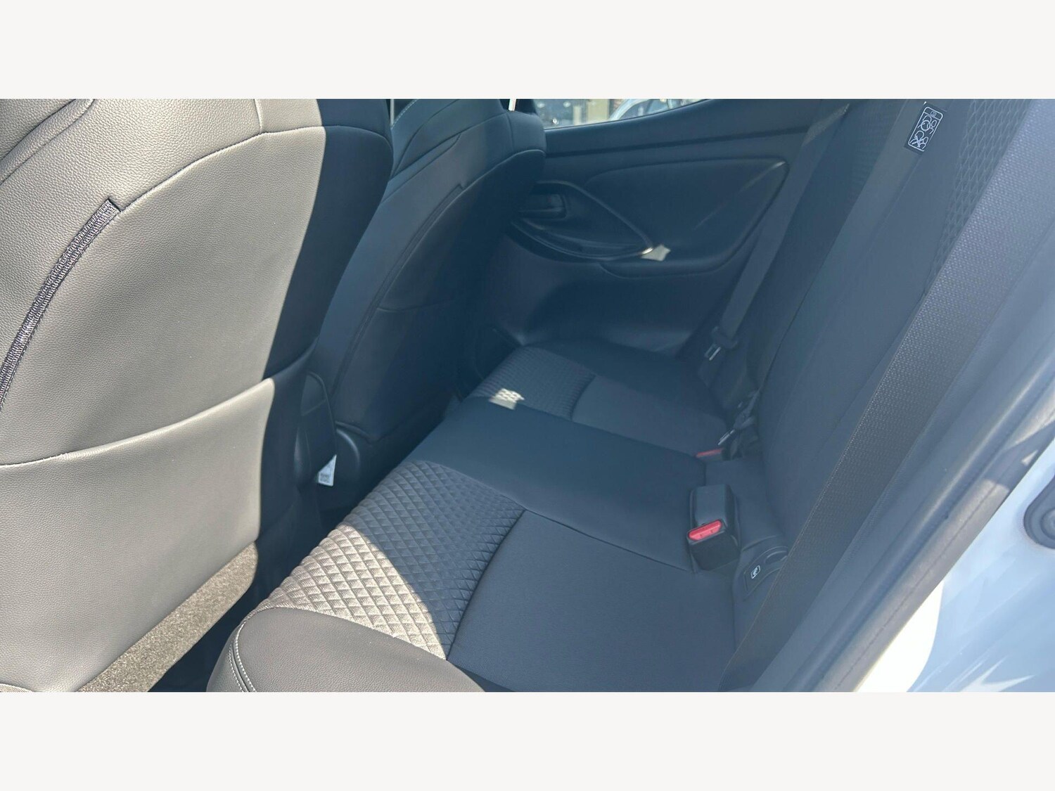 Used Toyota Yaris 2025 for sale - 78115888: Photo 15