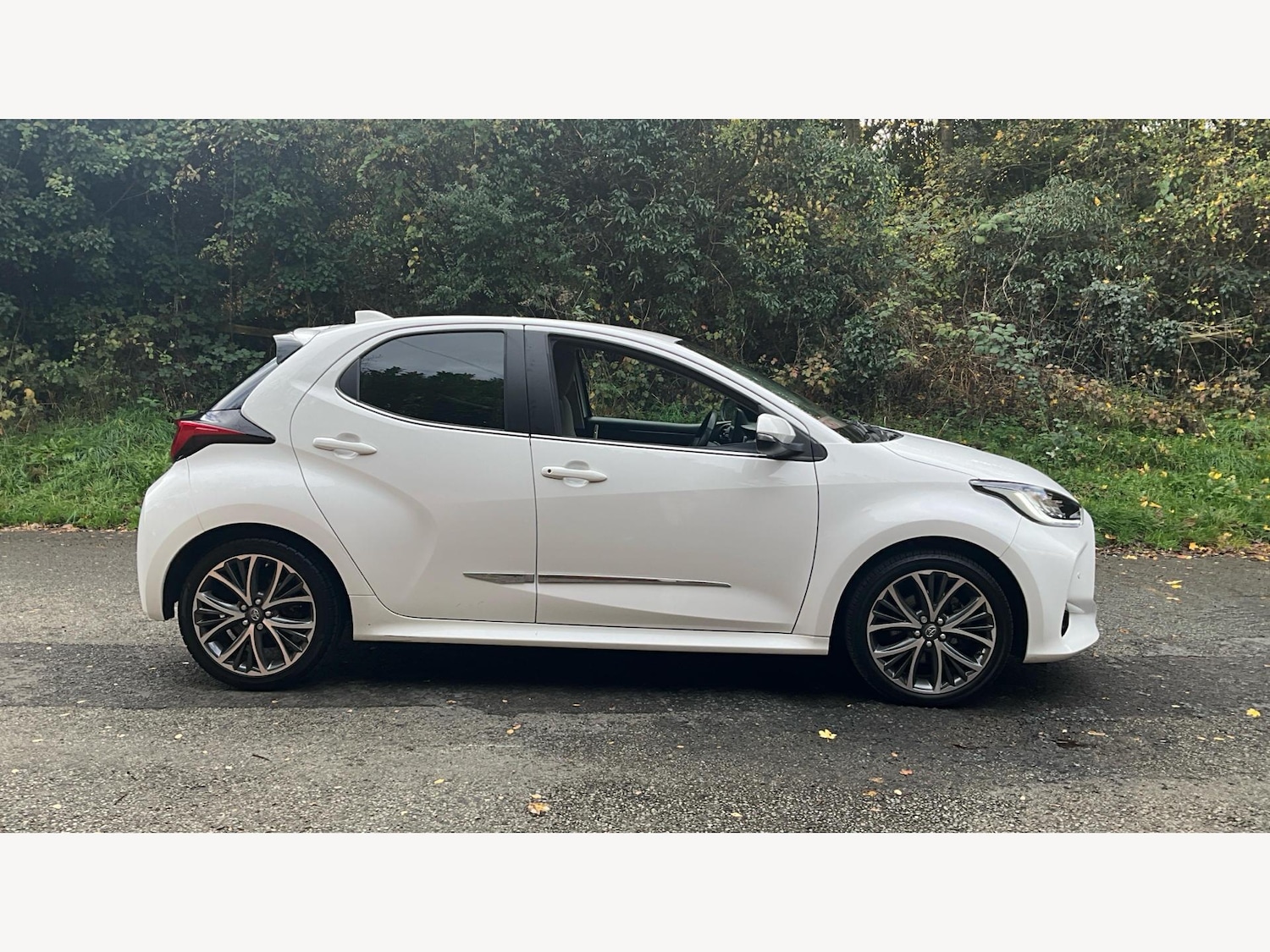 Used Toyota Yaris 2023 for sale - 76349463: Photo 18