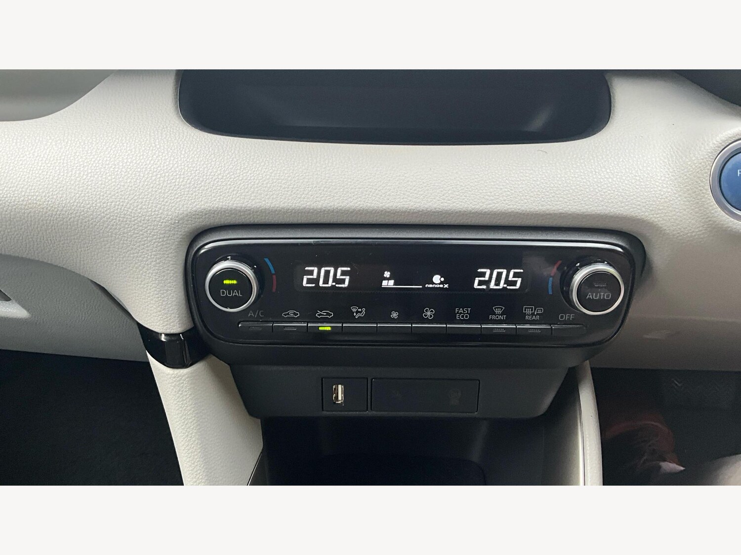 Used Toyota Yaris 2023 for sale - 76349463: Photo 33