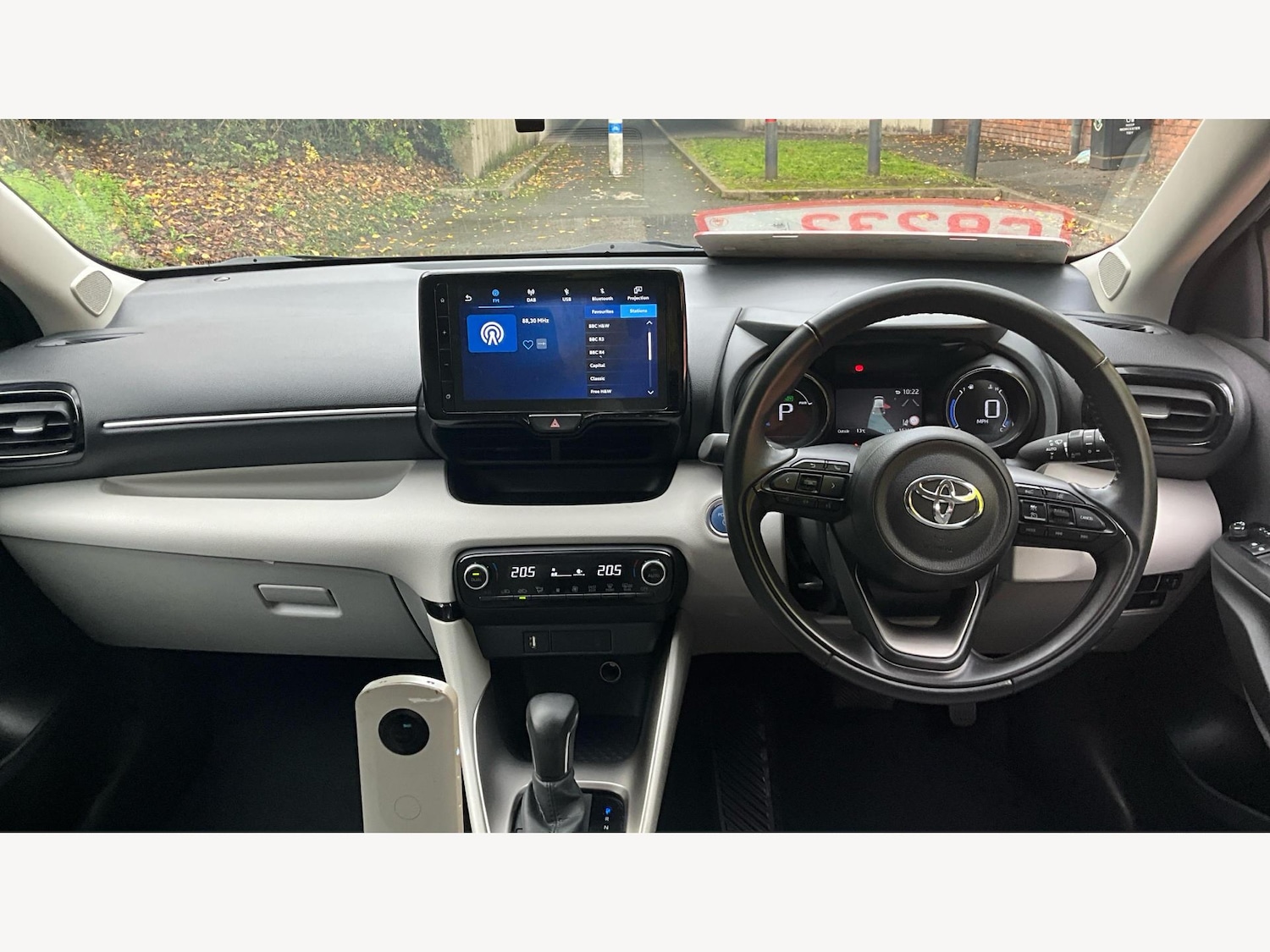 Used Toyota Yaris 2023 for sale - 76349463: Photo 7