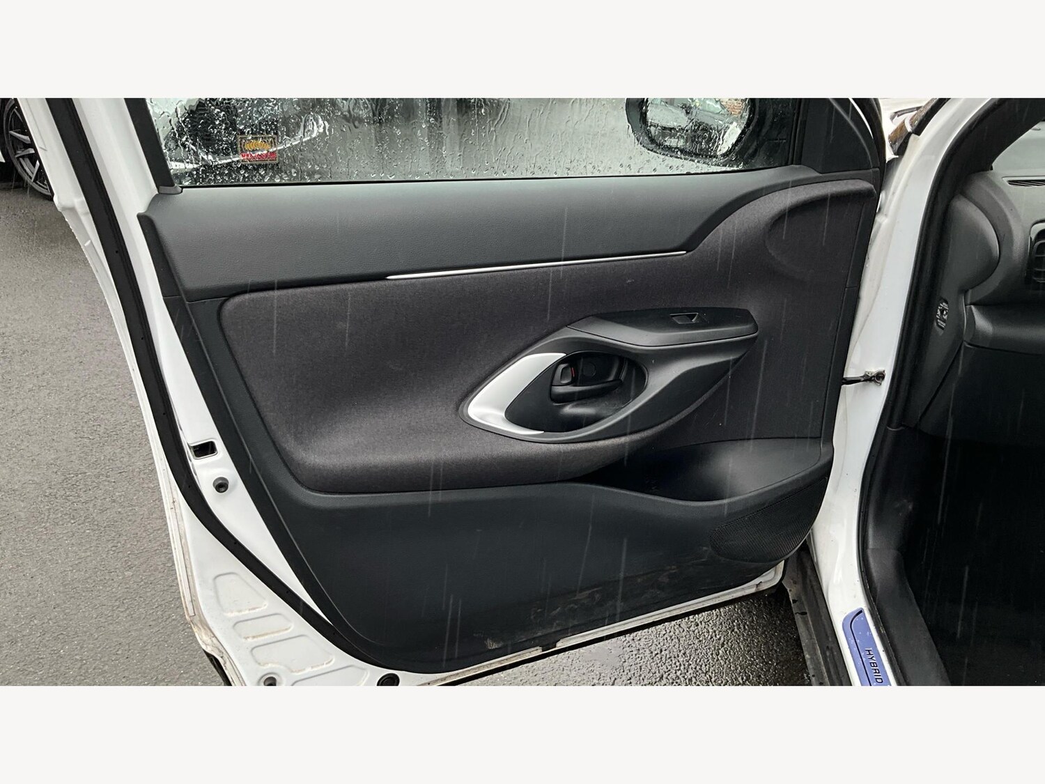 Used Toyota Yaris Cross 2023 for sale - 77611958: Photo 31