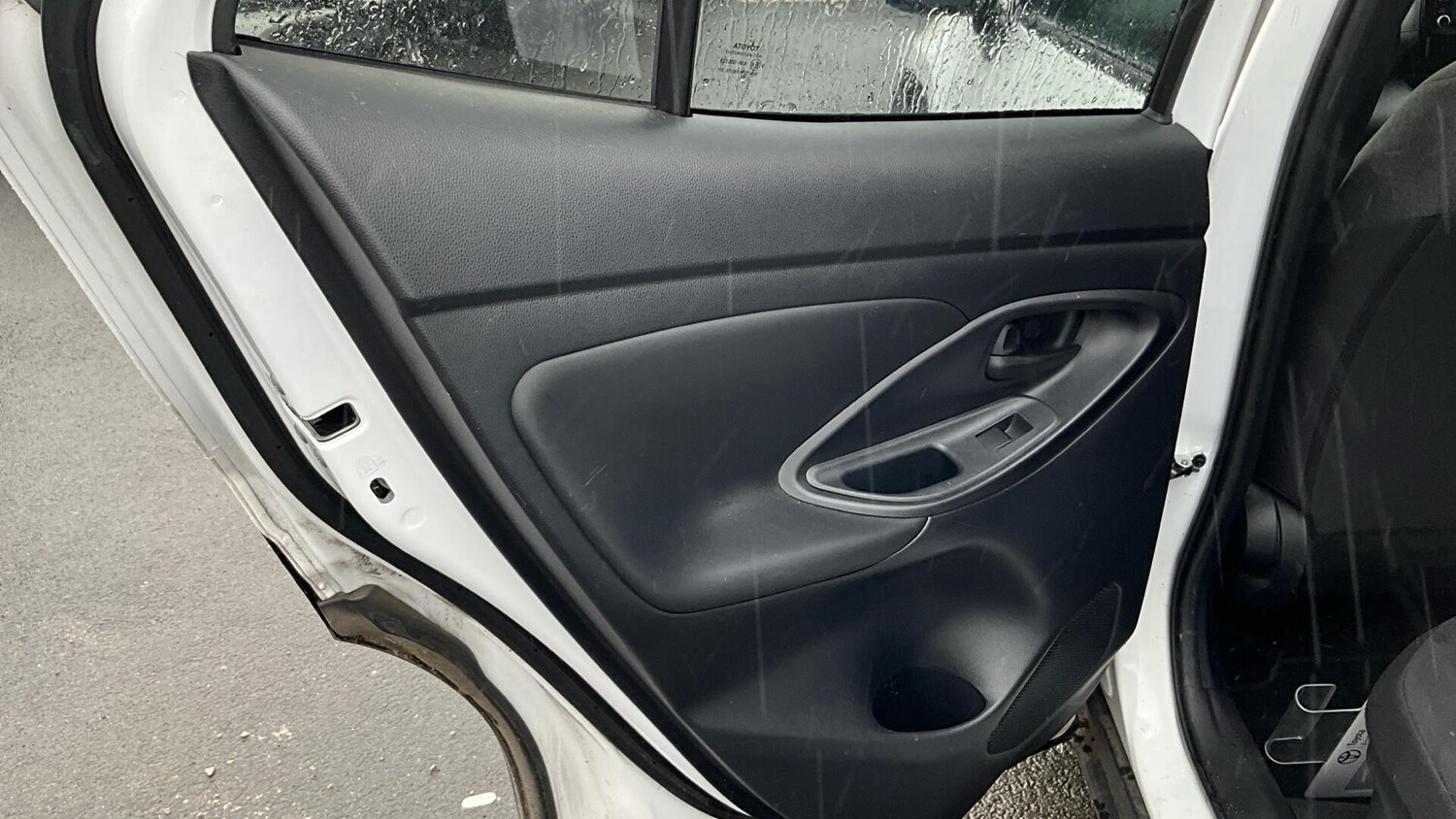 Used Toyota Yaris Cross 2023 for sale - 77611958: Photo 32