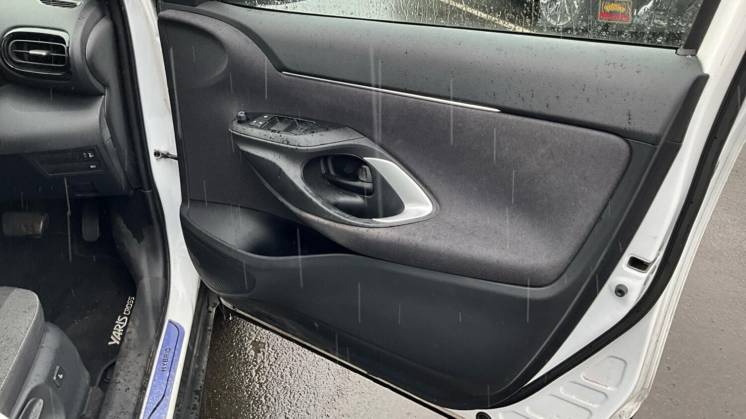 Used Toyota Yaris Cross 2023 for sale - 77611958: Photo 38