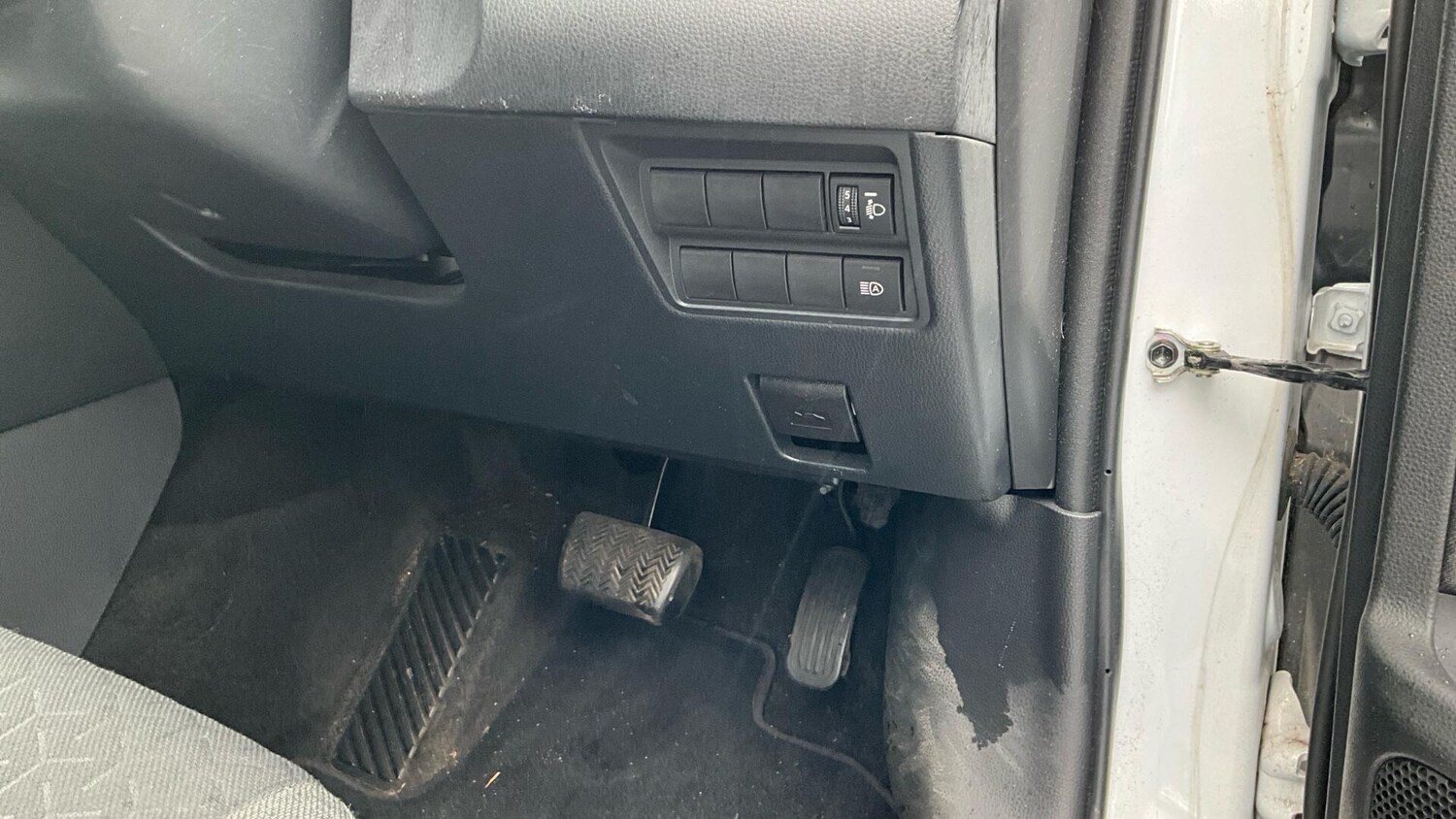 Used Toyota Yaris Cross 2023 for sale - 77611958: Photo 40