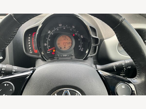 Used Toyota AYGO 2019 for sale - 75520535: Photo 11