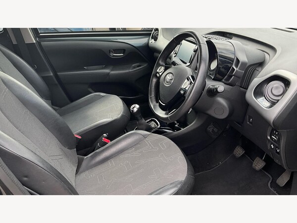 Used Toyota AYGO 2019 for sale - 75520535: Photo 13