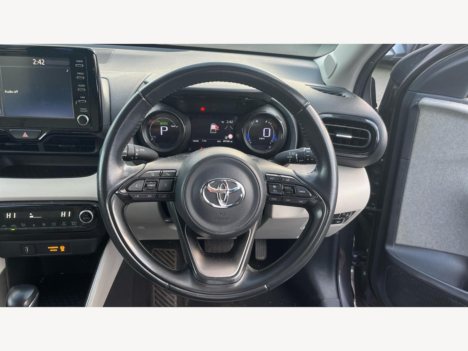 Used Toyota Yaris for sale - 77143667: Photo 8
