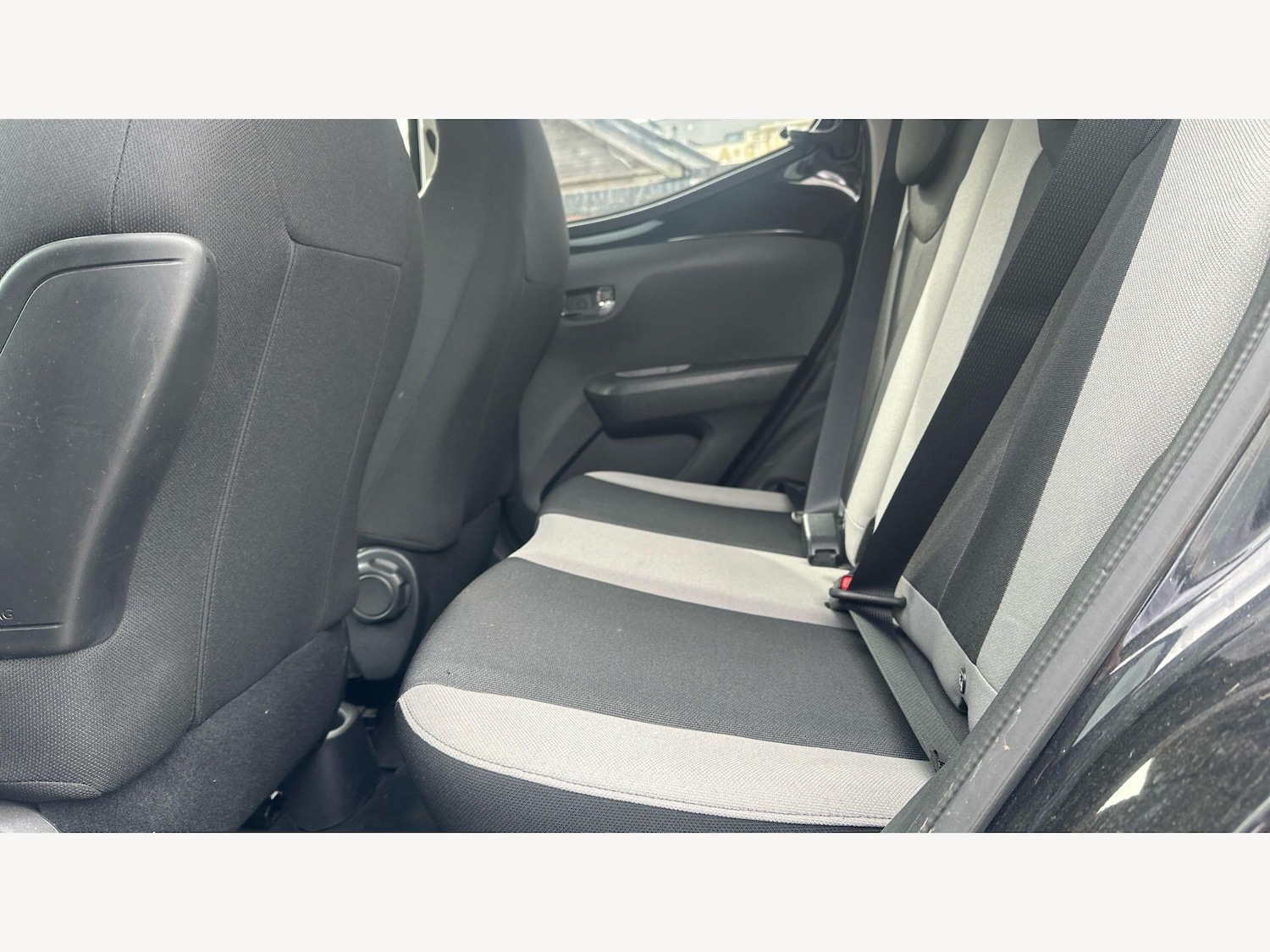 Used Toyota AYGO for sale - 78034098: Photo 15