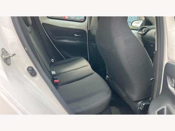 Used Toyota Aygo X 2023 for sale - 74898811: Photo 14