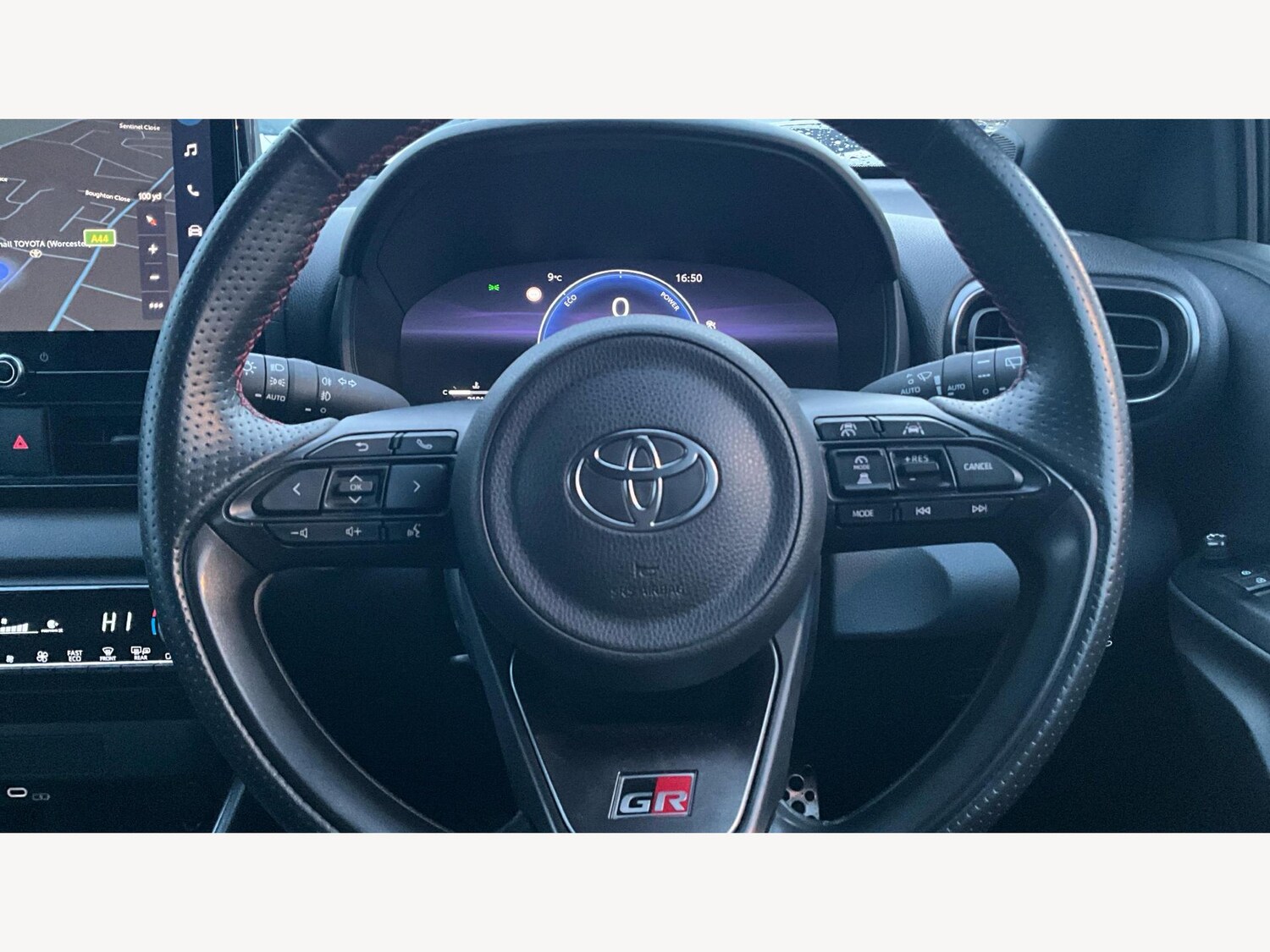 Used Toyota Yaris for sale - 77612382: Photo 10