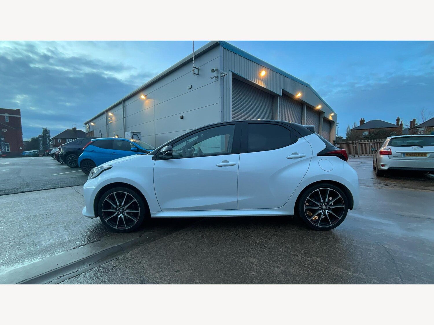 Used Toyota Yaris for sale - 77612382: Photo 19