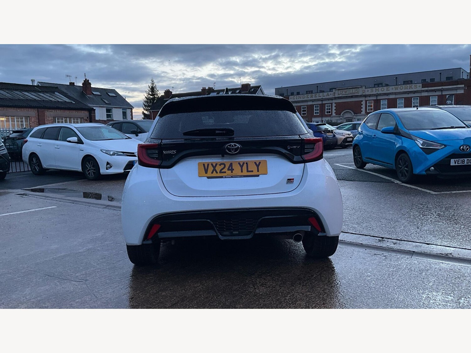 Used Toyota Yaris for sale - 77612382: Photo 21