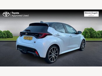 Used Toyota Yaris 2024 for sale - 77612382: Photo