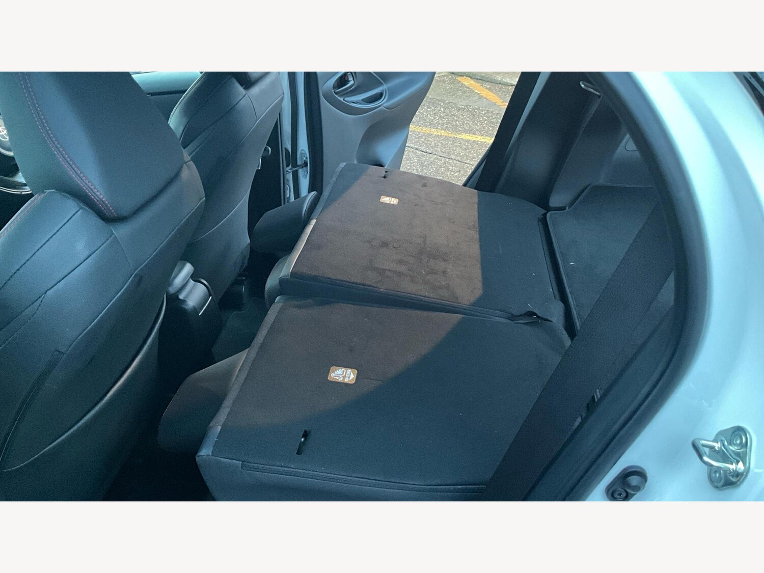 Used Toyota Yaris for sale - 77612382: Photo 30