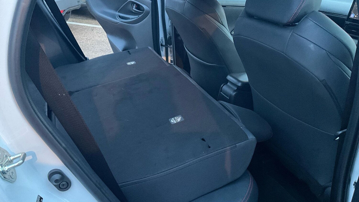 Used Toyota Yaris for sale - 77612382: Photo 32