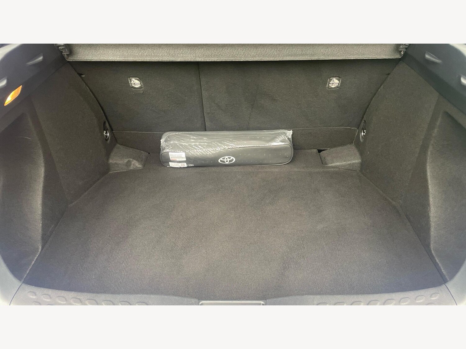 Used Toyota C-HR 2018 for sale - 76109123: Photo 16