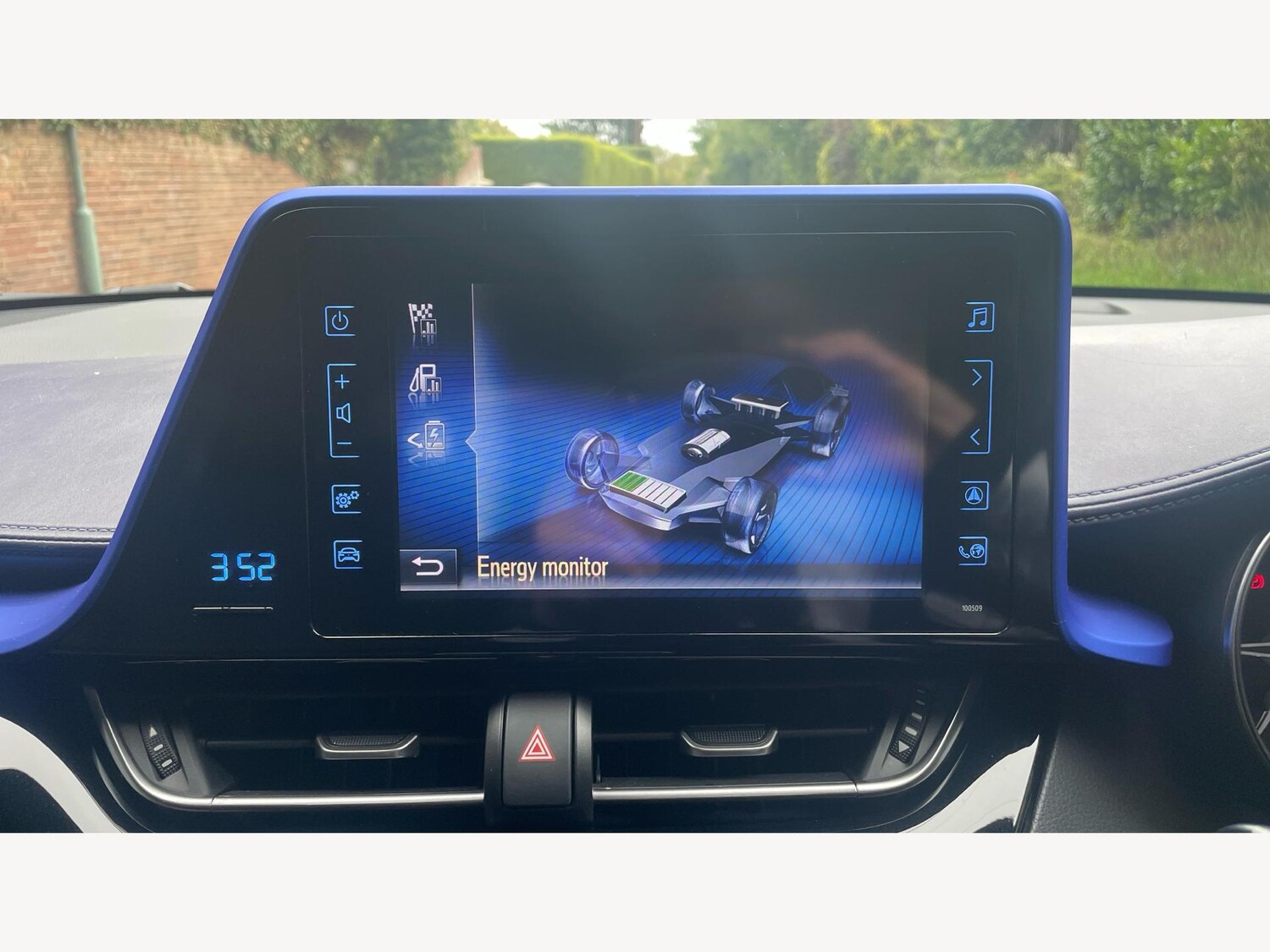 Used Toyota C-HR 2018 for sale - 76109123: Photo 23