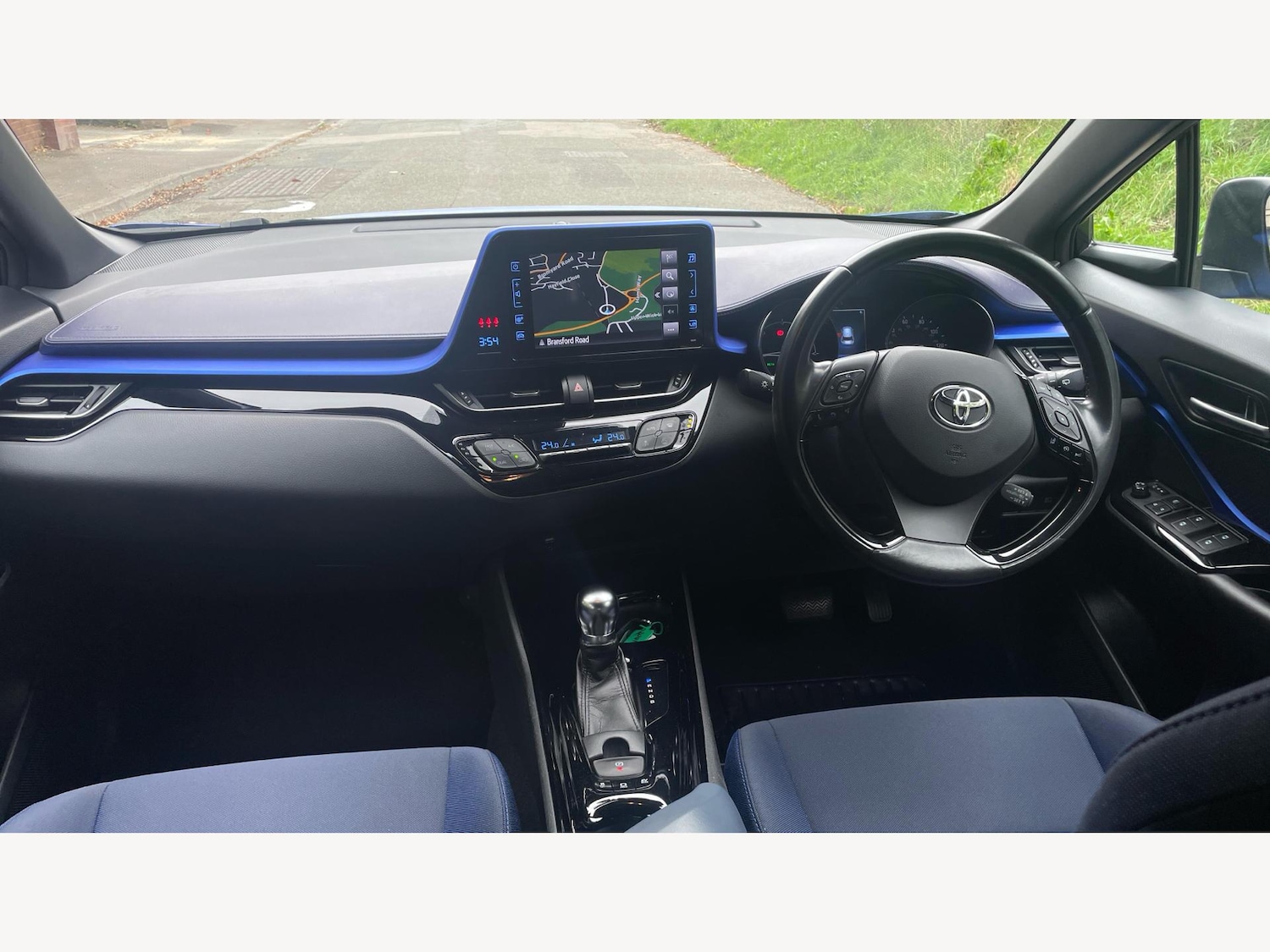 Used Toyota C-HR 2018 for sale - 76109123: Photo 7